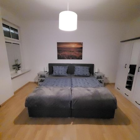 Wohnung In Oberhausen: Zentral & Ruhig, Eigener Eingang Oberhausen  Dış mekan fotoğraf