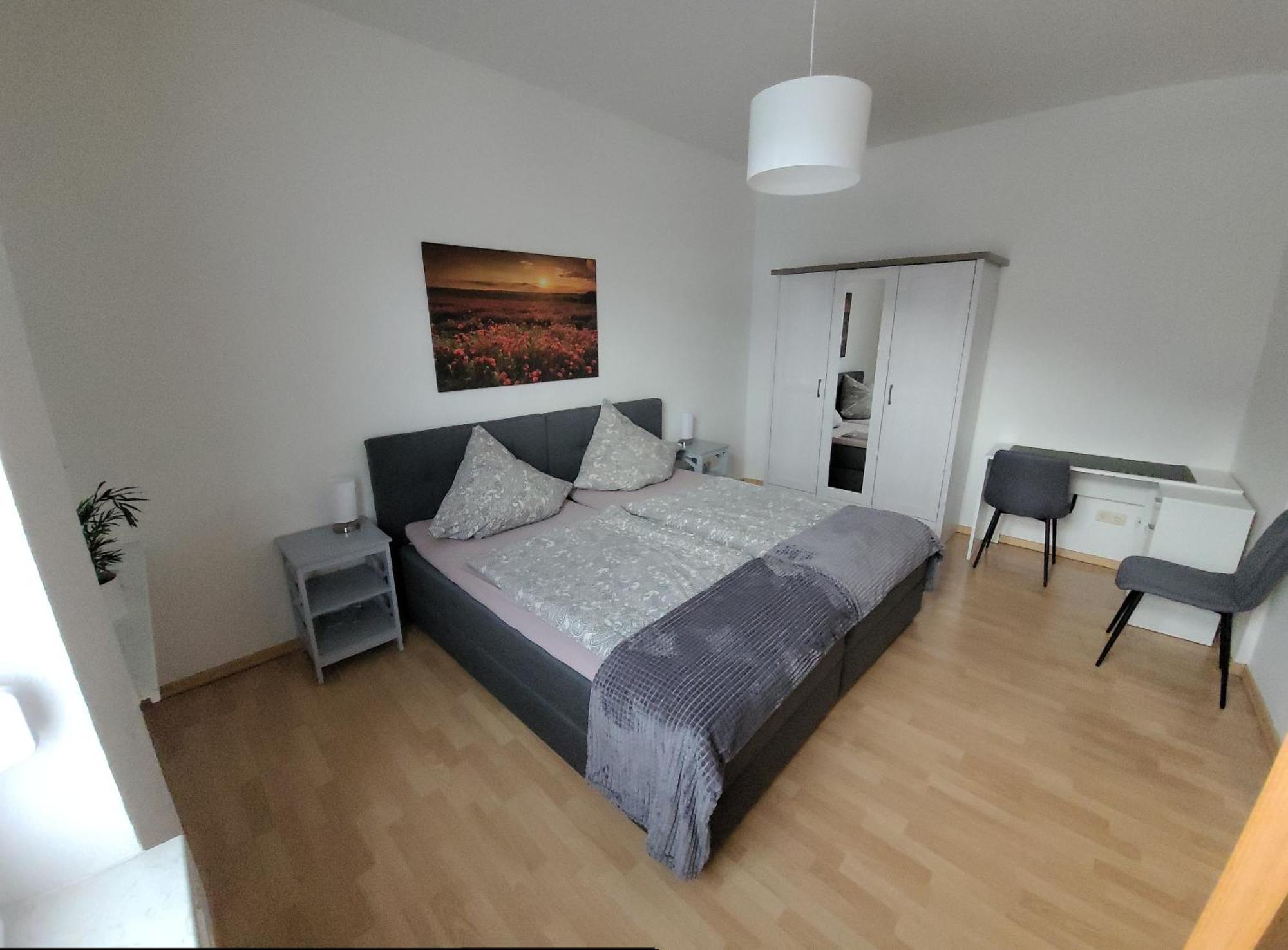 Wohnung In Oberhausen: Zentral & Ruhig, Eigener Eingang Oberhausen  Dış mekan fotoğraf